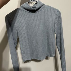 Grey crop top size s